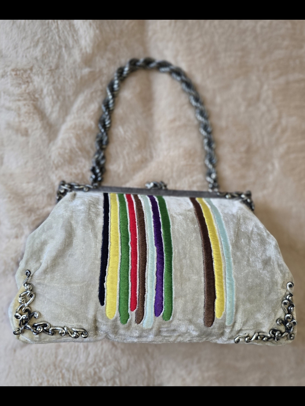Contempory Limited Edition Bottega Veneta Cream Velvet Shoulder Bag